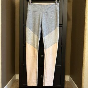 Outdoor Voices 7/8 Leggings Size Small Color Block Gray Pink